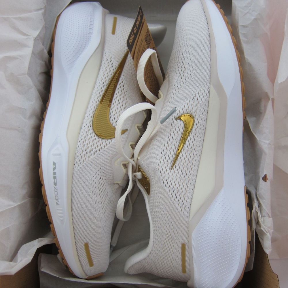 Nike Womens Air Zoom Pegasus 41